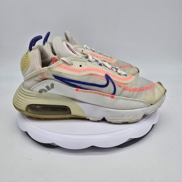 Nike Shoes Women's 8.5 Air Max 2090 White Flash Crimson CT1290 100 - Picture 8 of 8